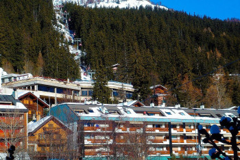 Фотография к новости: Швейцариядағы өрттен зардап шеккен 80 адамның жағдайы ауыр