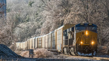 Фотография к новости: Ақтауда пойыз бен автокөлік соқтығысты