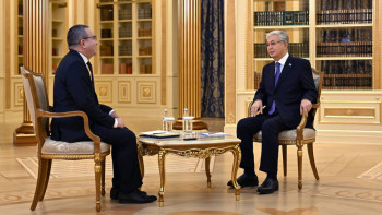 Фотография к новости: Президент Тоқаев "Turkistan" газетіне сұхбат берді