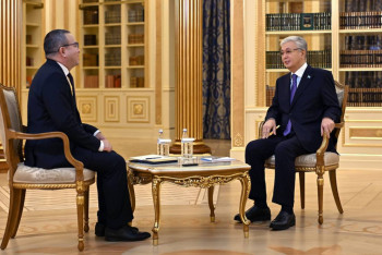 Фотография к новости: Президент Тоқаев "Turkistan" газетіне сұхбат берді