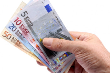 Фотография к новости: Болгария ресми түрде еуроға көшті