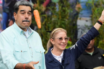 Фотография к новости: АҚШ Мадуро мен оның жұбайына есірткі терроризмі бойынша айып тақты