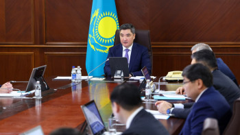 Фотография к новости: Президент ұзақ мерзімді өсімге басымдық беруді міндеттеді – Олжас Бектенов