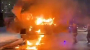 Фотография к новости: Астанада жүк көлігі өртке оранды