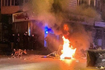 Фотография к новости: Иранда наразылық білдірушілермен қақтығыс кезінде полиция қызметкері көз жұмды