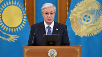 Фотография к новости: Мемлекет басшысы Рождество мерекесімен құттықтады