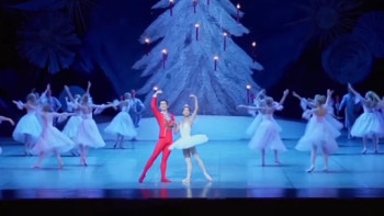 Фотография к новости: Қазақстанда «Щелкунчик» балетін 40 мыңнан аса адам тамашалады