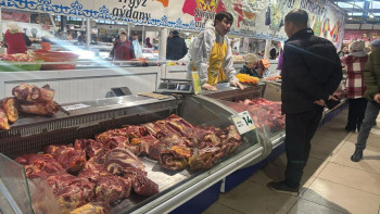 Фотография к новости: Ақтөбе қаласындағы жәрмеңкеде 2,1 тонна ет өнімі қойылды