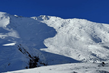 Фотография к новости: Францияда қар көшкіні салдарынан үш адам қаза тапты