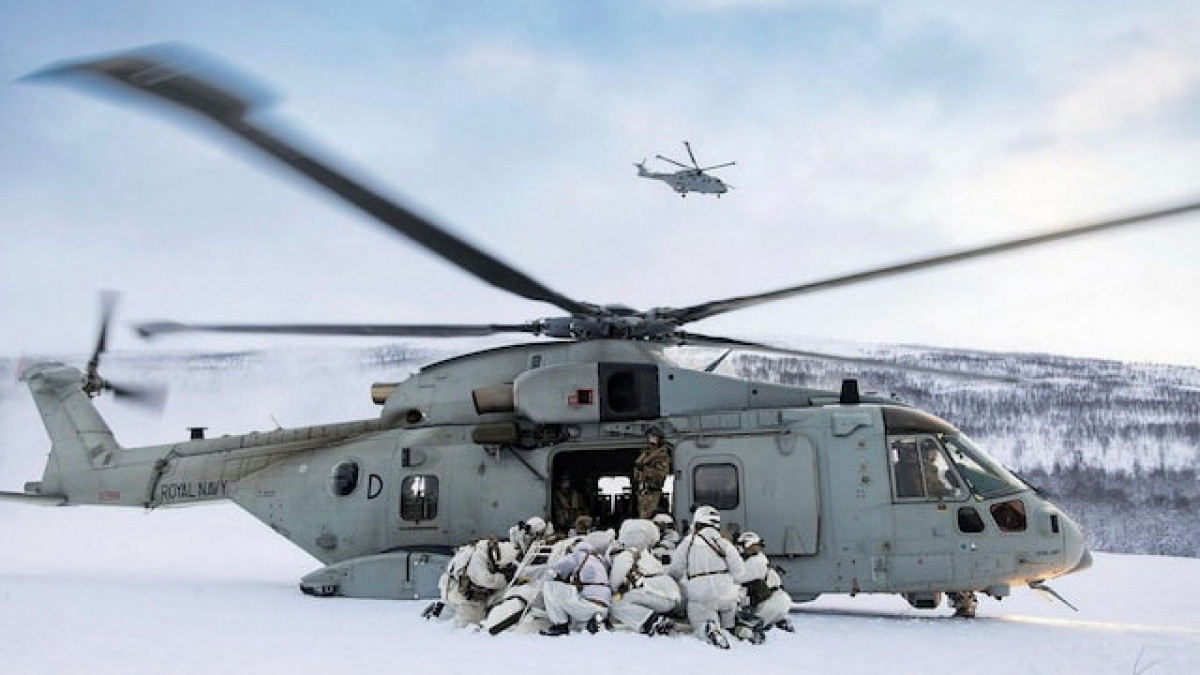  Lee Blease/Royal Navy