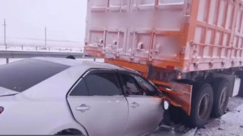 Фотография к новости: Павлодар облысында жеңіл көлік жүк көлігіне соқтығысып, екі адам қаза тапты