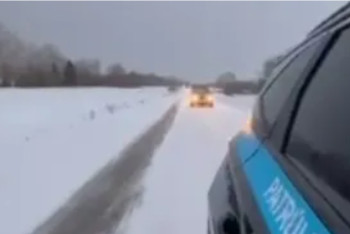 Көктайғақта полицейлер жол бастап, көліктің қауіпсіз қозғалысын қамтамасыз етті – ШҚО