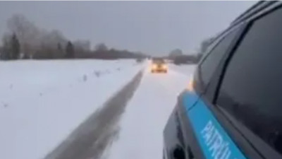 Көктайғақта полицейлер жол бастап, көліктің қауіпсіз қозғалысын қамтамасыз етті – ШҚО