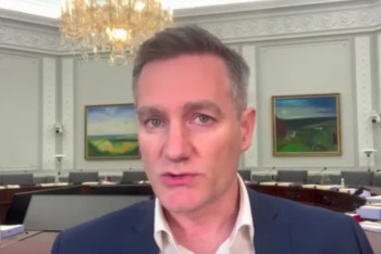 Фотография к новости: "Біз тіпті ядролық қару қаупі төнген жағдайда да Гренландиядан бас тартпаймыз" – Депутат