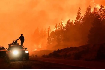 Аргентинадағы орман өртіне байланысты мыңдаған турист эвакуацияланды