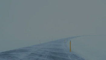 Фотография к новости: Қарағандыда қалың қар құрсауында қалған 12 адам құтқарылды