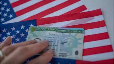 АҚШ Мемлекеттік департаменті 100 000-нан астам визаның күшін жойды