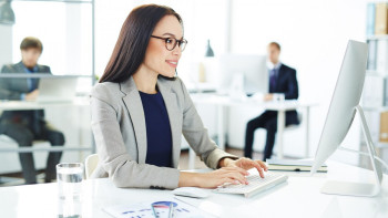 Фотография к новости: "Халық бухгалтері": Кәсіпкерлерге тегін кеңес беру қалай жүріп жатыр