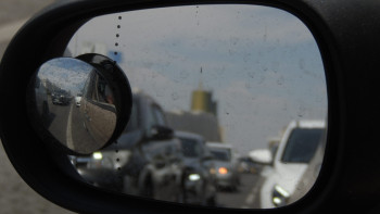 Фотография к новости: Қытай көліктері қазақстандықтарды бақылап жүр ме?