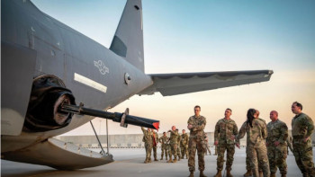 Фотография к новости: АҚШ Катардағы Әл-Удейд әскери базасынан адамдарды эвакуациялап жатыр