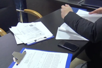 Фотография к новости: Сақтандыру қорынан 682 млн теңге ұрлаған: Күніне 150 адамға жалған диагноз қойған басшы ұсталды