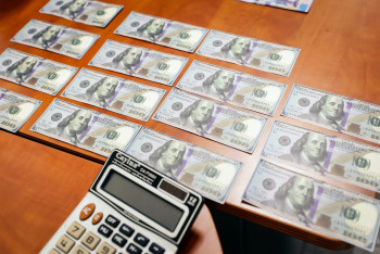 Фотография к новости: Аса ірі көлемдегі ұрлық: FlyArystan-ның бұрынғы қызметкерлеріне үкім шықты