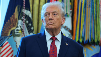 Фотография к новости: Трамп: Украинадағы бейбіт келісімді Путин емес, Зеленский тежеп отыр