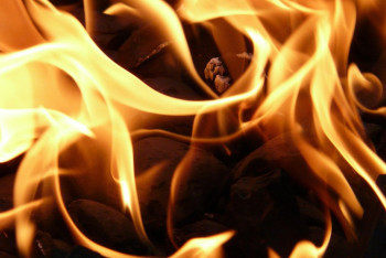 Фотография к новости: Павлодар облысындағы өрт: Төрт бала эвакуацияланып, екеуі қайтыс болды