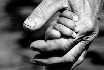 Фотография к новости: Астанада шөбересін зорлаған 82 жастағы ер адам 20 жылға сотталды