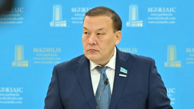 "Кризис жоқ": Депутат Қазақстан неге өсіп жатқанын, оны неге көпшілік сезбейтінін түсіндірді