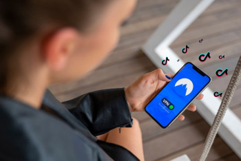 Австралия 5 млн баланың аккаунтын өшірді