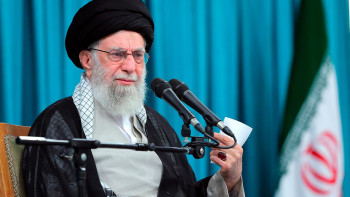 Фотография к новости: Ирандағы тәртіпсіздіктер: Хаменеи АҚШ пен Израильді айыптады