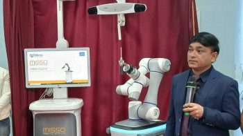 Фотография к новости: Қазақстанда ортопедиялық операцияларды робот жасай бастады