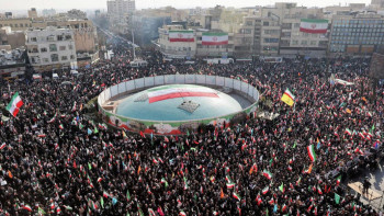 Фотография к новости: Ирандағы шеруде 5 мыңнан астам адам қаза болды