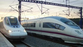 Фотография к новости: Испанияда екі пойыз рельстен шығып кетті, қозғалыс тоқтатылды