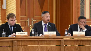 Фотография к новости: Парламенттік реформа аясындағы конституциялық өзгерістер ауқымды болады – депутаттар