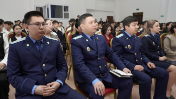 Фотография к новости: Оқушыларға арналған "Болашақ прокурорлар клубы" ашылды