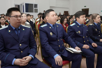 Фотография к новости: Оқушыларға арналған "Болашақ прокурорлар клубы" ашылды