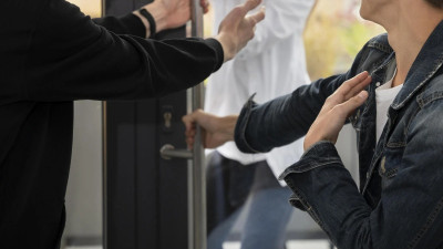 Қазақстанда қоғамдық орындарда тиісу жиілеп барады