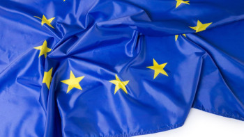 Фотография к новости: Еуропарламент АҚШ-пен сауда келісімін тоқтатты