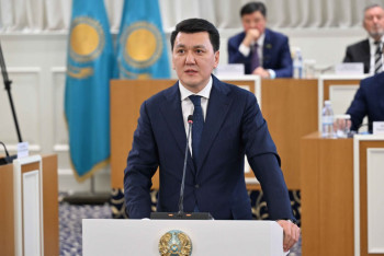 Фотография к новости: Қарин: Парламент Құрылтай аталып, заң жобалары үш оқылыммен қабылданады