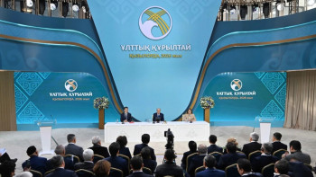 Фотография к новости: Парламент – елдің кадрлық корпусы болуы керек - қырғыз сарапшысы