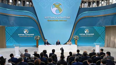 Парламент – елдің кадрлық корпусы болуы керек - қырғыз сарапшысы