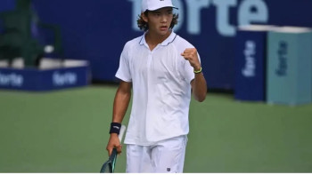 Фотография к новости: Теннисші Әмір Омарханов Испаниядағы турнирде чемпион атанды