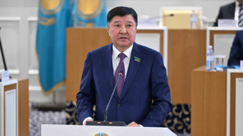 Фотография к новости: Интернеттегі алаяқтыққа қарсы конституциялық кепілдік керек – Асанов