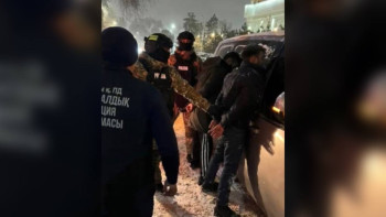 Фотография к новости: Алматыда пәтер тонаумен айналысқан күдіктілер қолға түсті