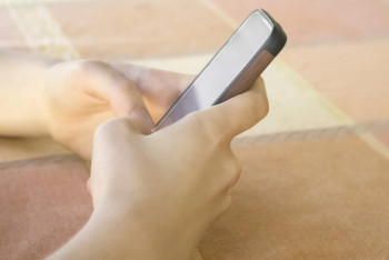 Фотография к новости: Балаларға арналған SIM-карталар енгізіле ме? – министр түсіндірді