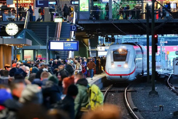 Фотография к новости: Гамбургтағы шабуыл: 15 адам жарақат алды, әйел психиатриялық ауруханаға жіберілді