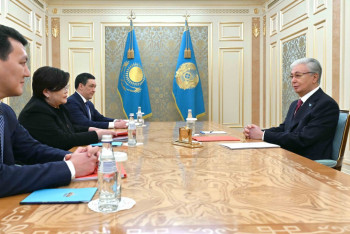 Фотография к новости: Конституция қайта жазыла ма? Президент комиссия жұмысына баға берді