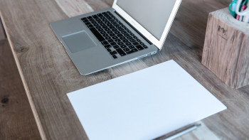 Фотография к новости: Кездейсоқ тарап кеткен хат үлкен шешімді ашты: Алпауыт компания 16 мың қызметкерін қысқартады